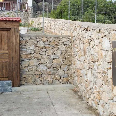 Aloni In וילה טריופטרה